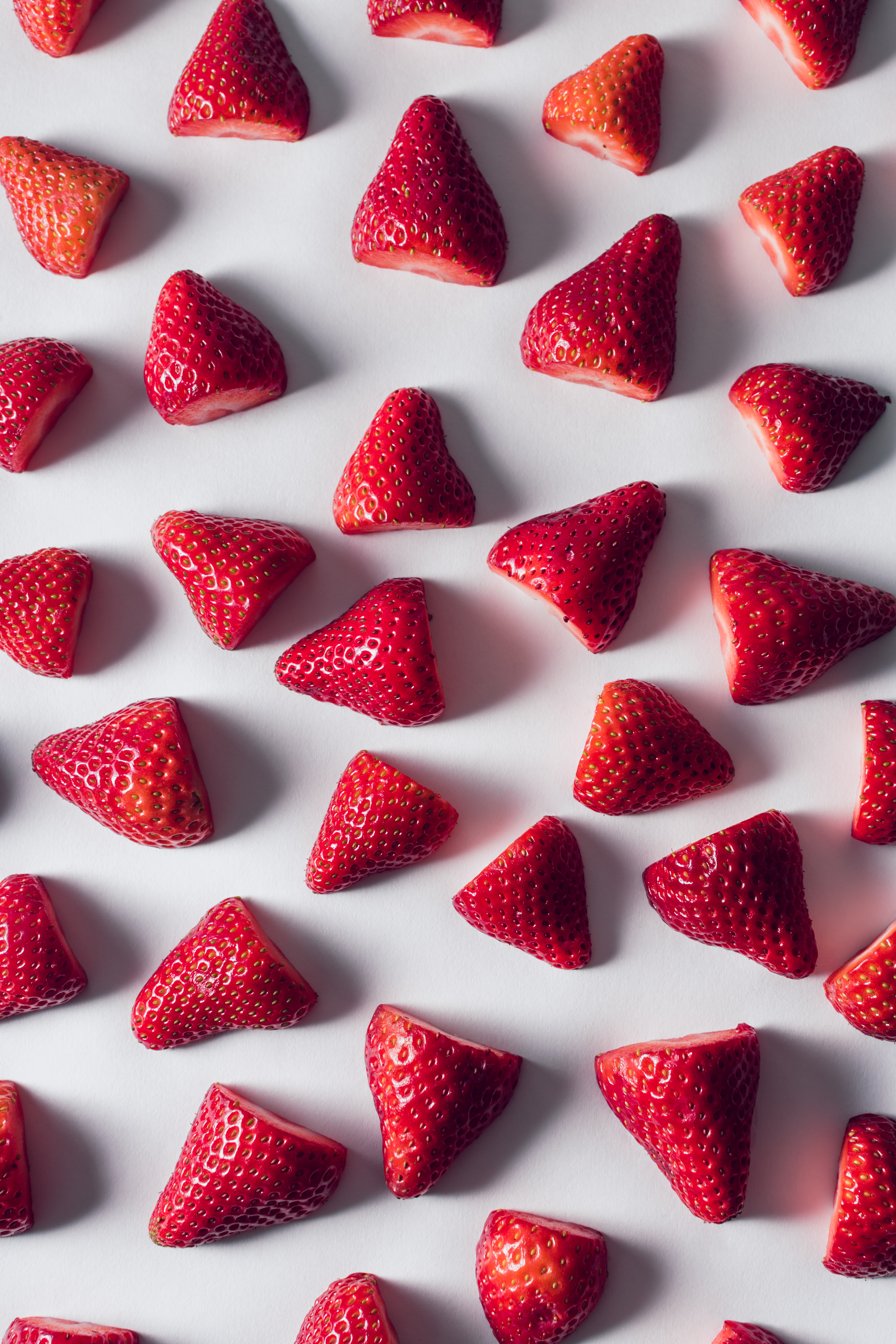 Download mobile wallpaper Strawberry, Berries, Ripe, Minimalism for free.