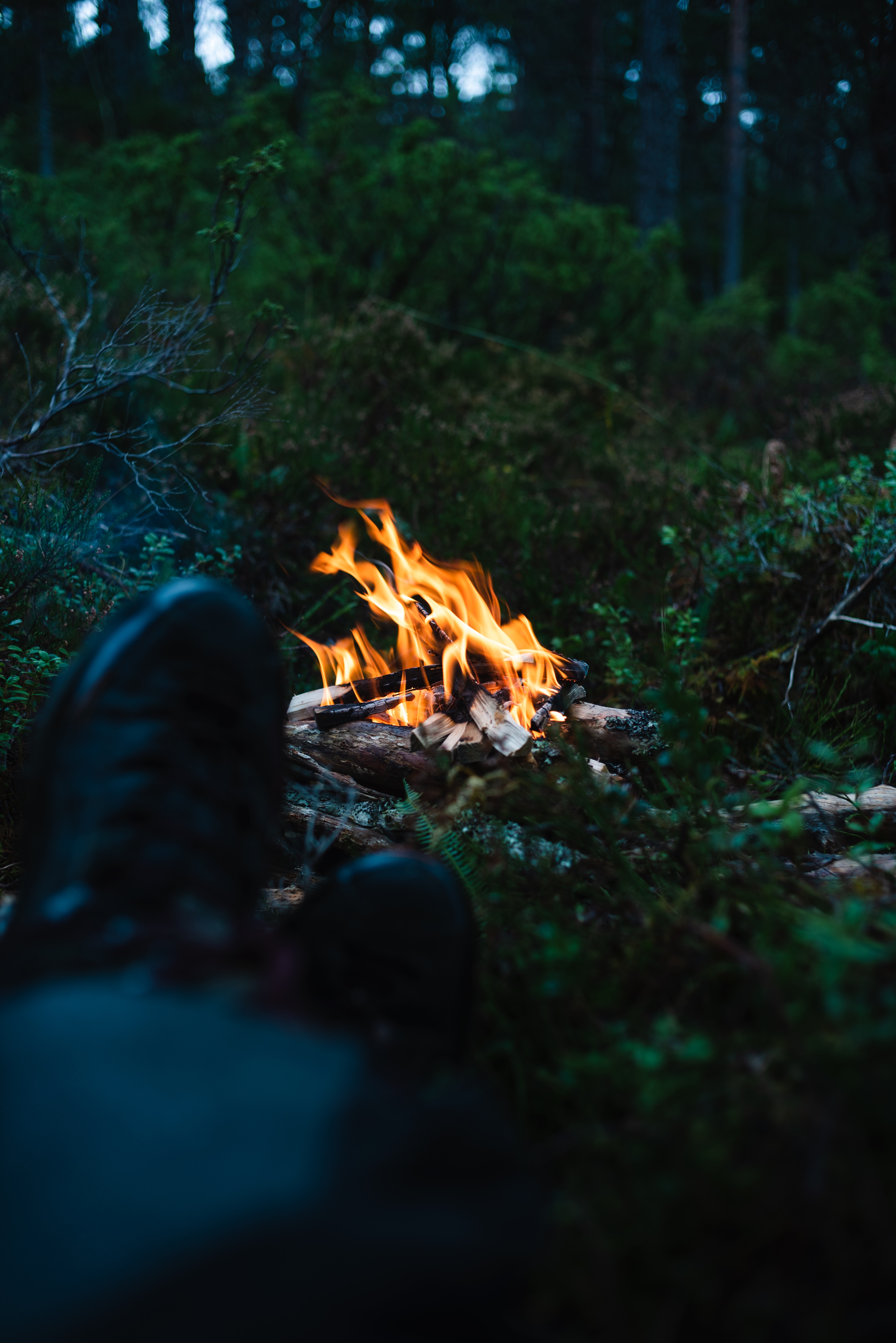 Free download wallpaper Nature, Grass, Legs, Rest, Relaxation, Campsite, Bonfire, Fire, Camping on your PC desktop