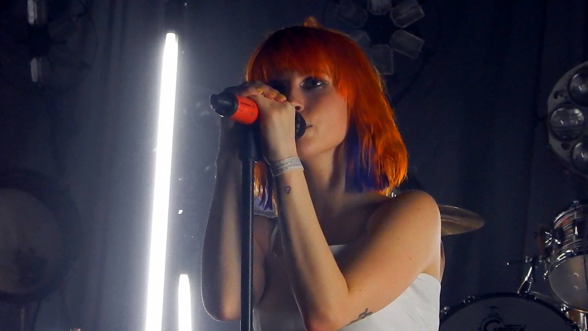 Download mobile wallpaper Music, Hayley Williams for free.