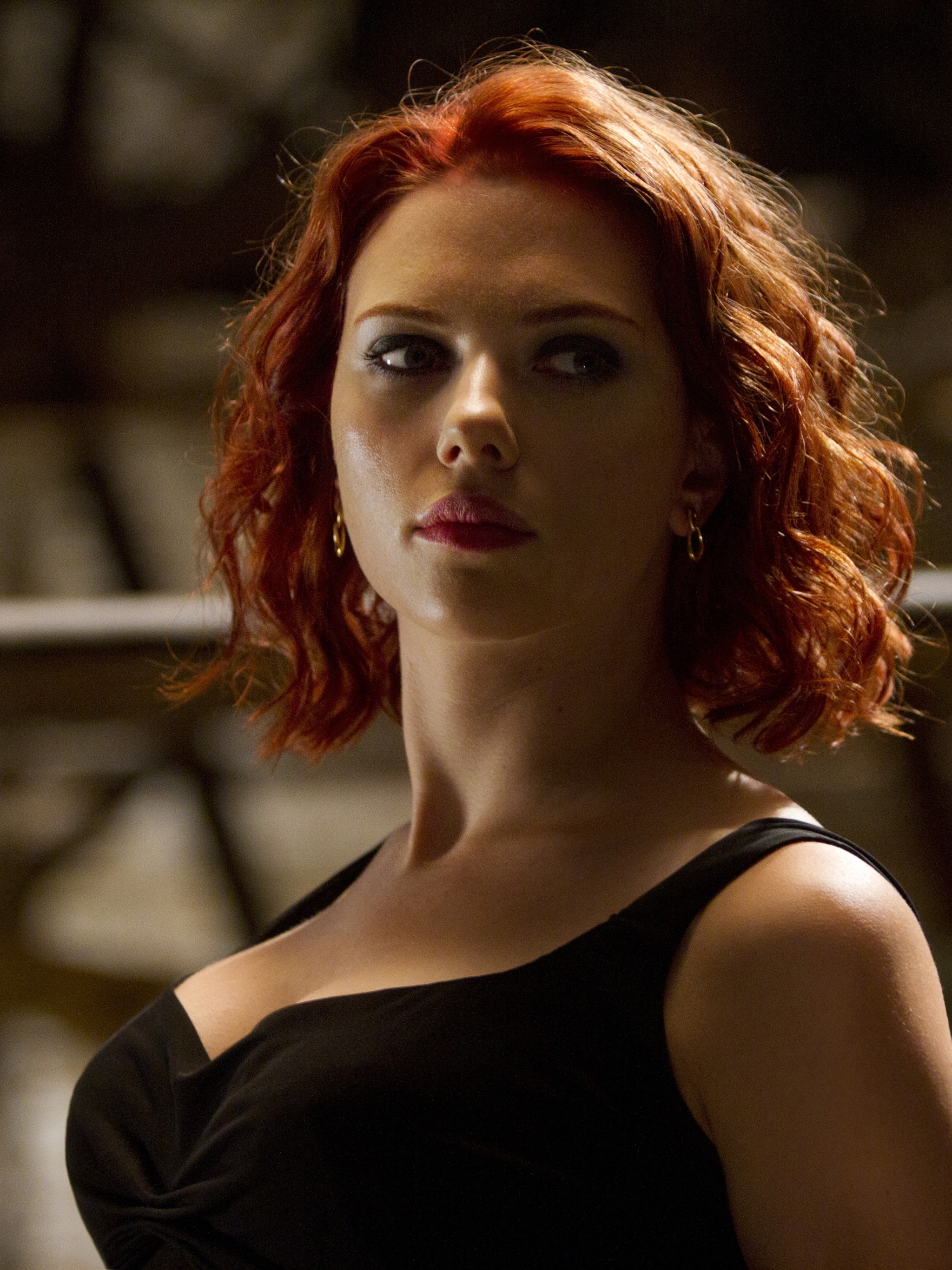 Baixe gratuitamente a imagem Scarlett Johansson, Os Vingadores, Filme, Natasha Romanoff na área de trabalho do seu PC
