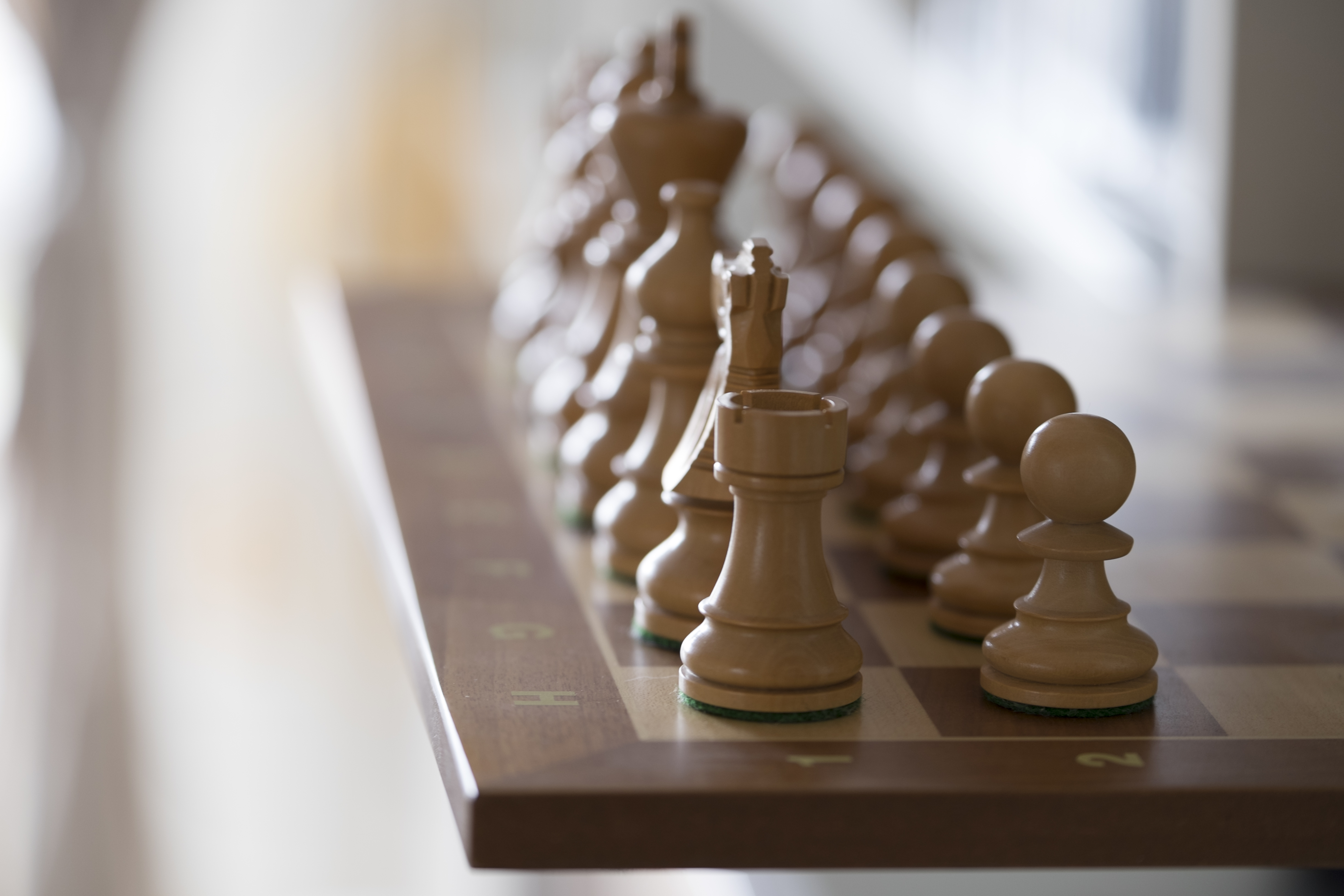 Free download wallpaper Chess, Blur, Game on your PC desktop