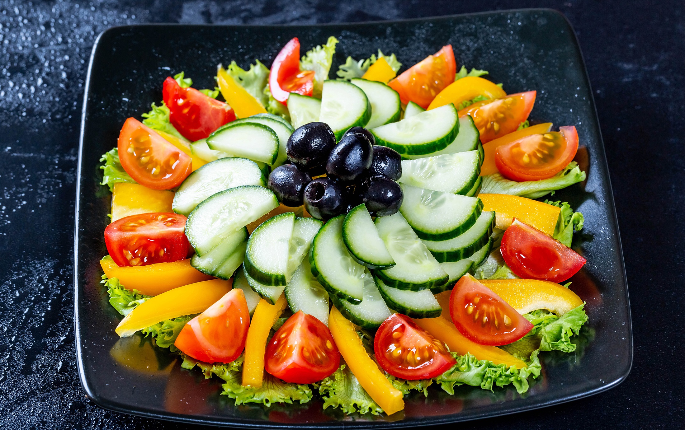 Descarga gratis la imagen Ensalada, Tomate, Verdura, Aceituna, Alimento en el escritorio de tu PC