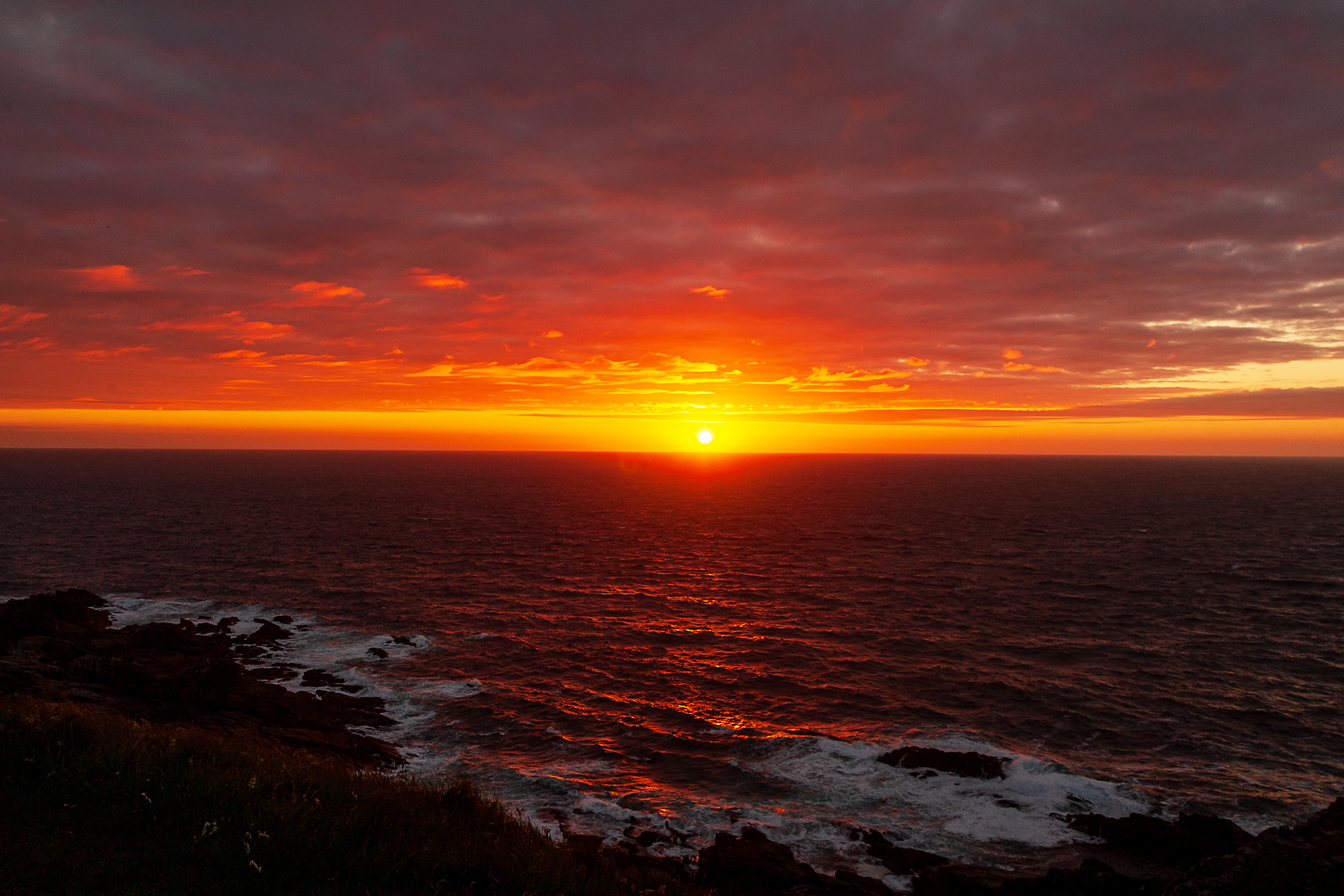 Free download wallpaper Sunset, Sky, Horizon, Waves, Sea, Nature on your PC desktop