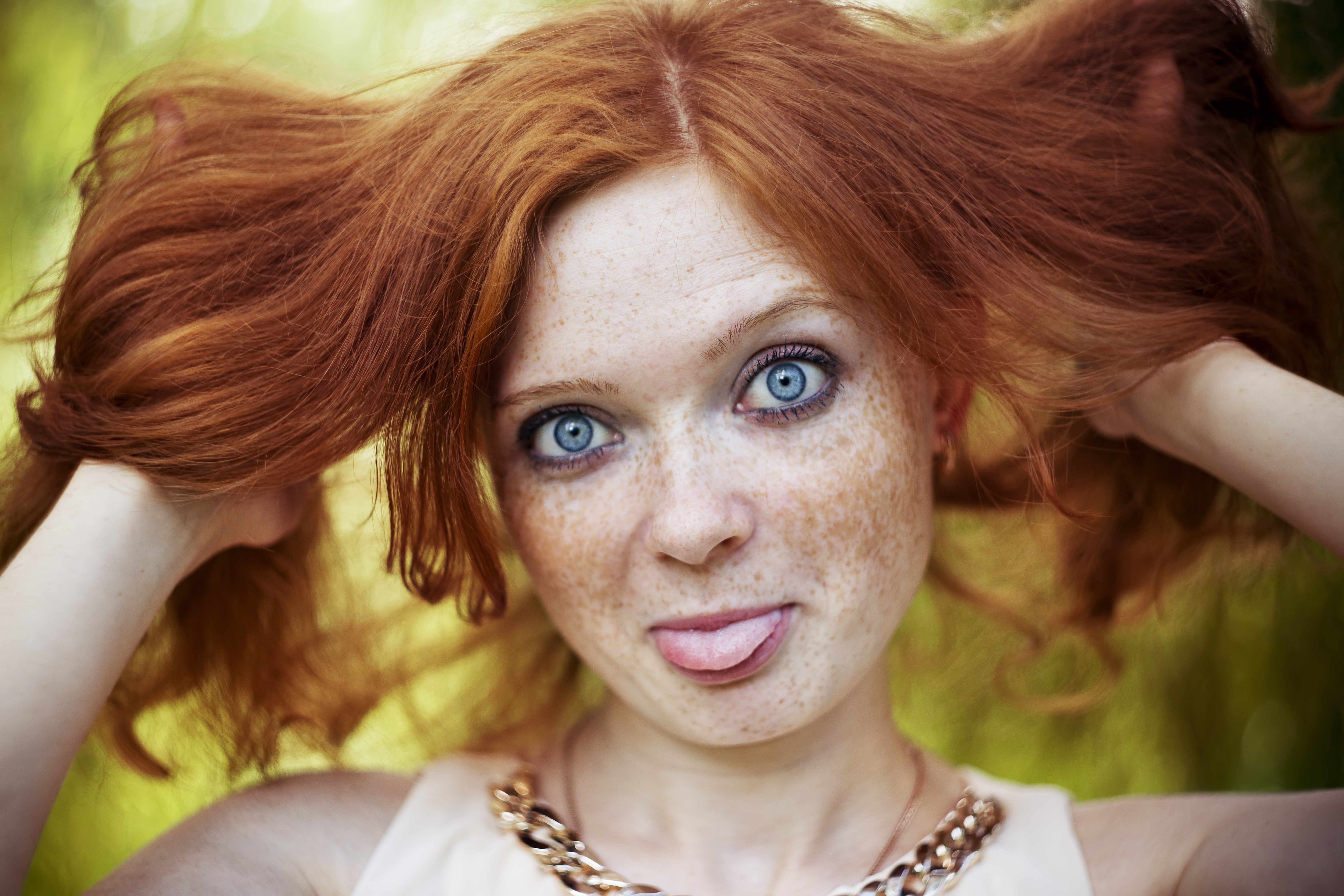 PCデスクトップに赤毛, 顔, 青い目, モデル, 女性, そばかす画像を無料でダウンロード