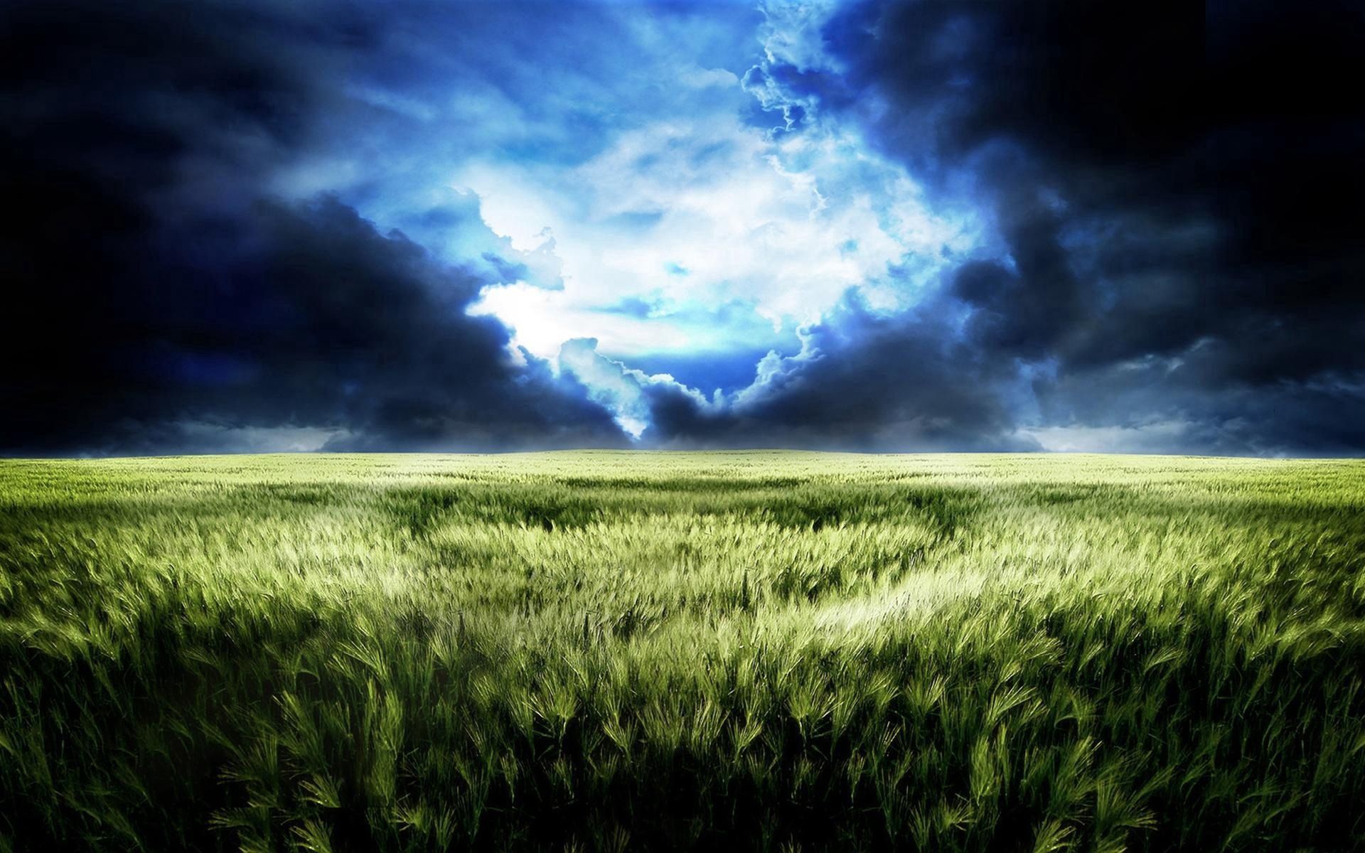 55402 скачать картинку непогода, природа, небо, поле, синее, хмурое, просвет - обои и заставки бесплатно