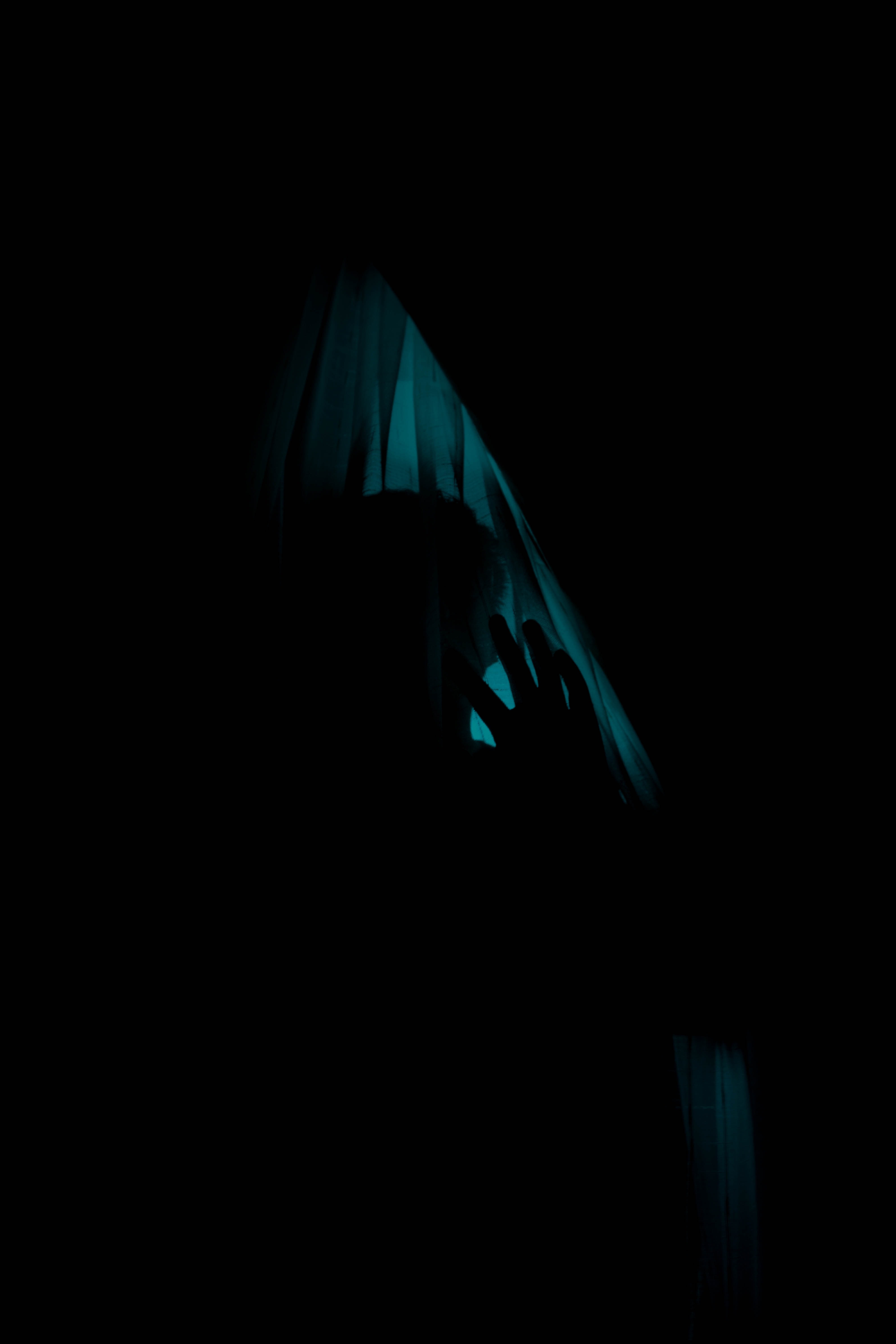 Free download wallpaper Silhouette, Dark, Hand, Darkness on your PC desktop