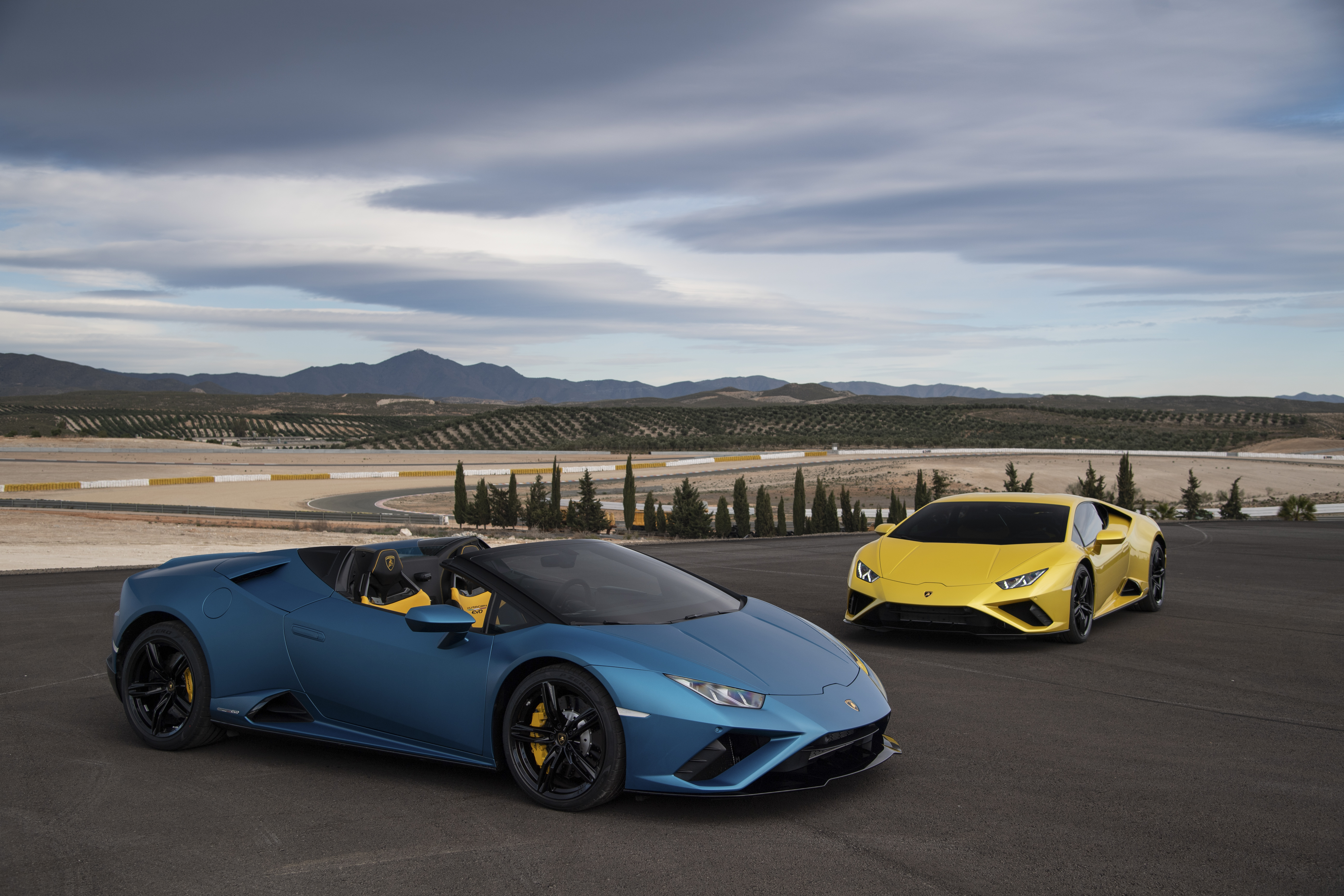 Laden Sie das Lamborghini, Supersportwagen, Fahrzeuge, Lamborghini Huracán Evo-Bild kostenlos auf Ihren PC-Desktop herunter