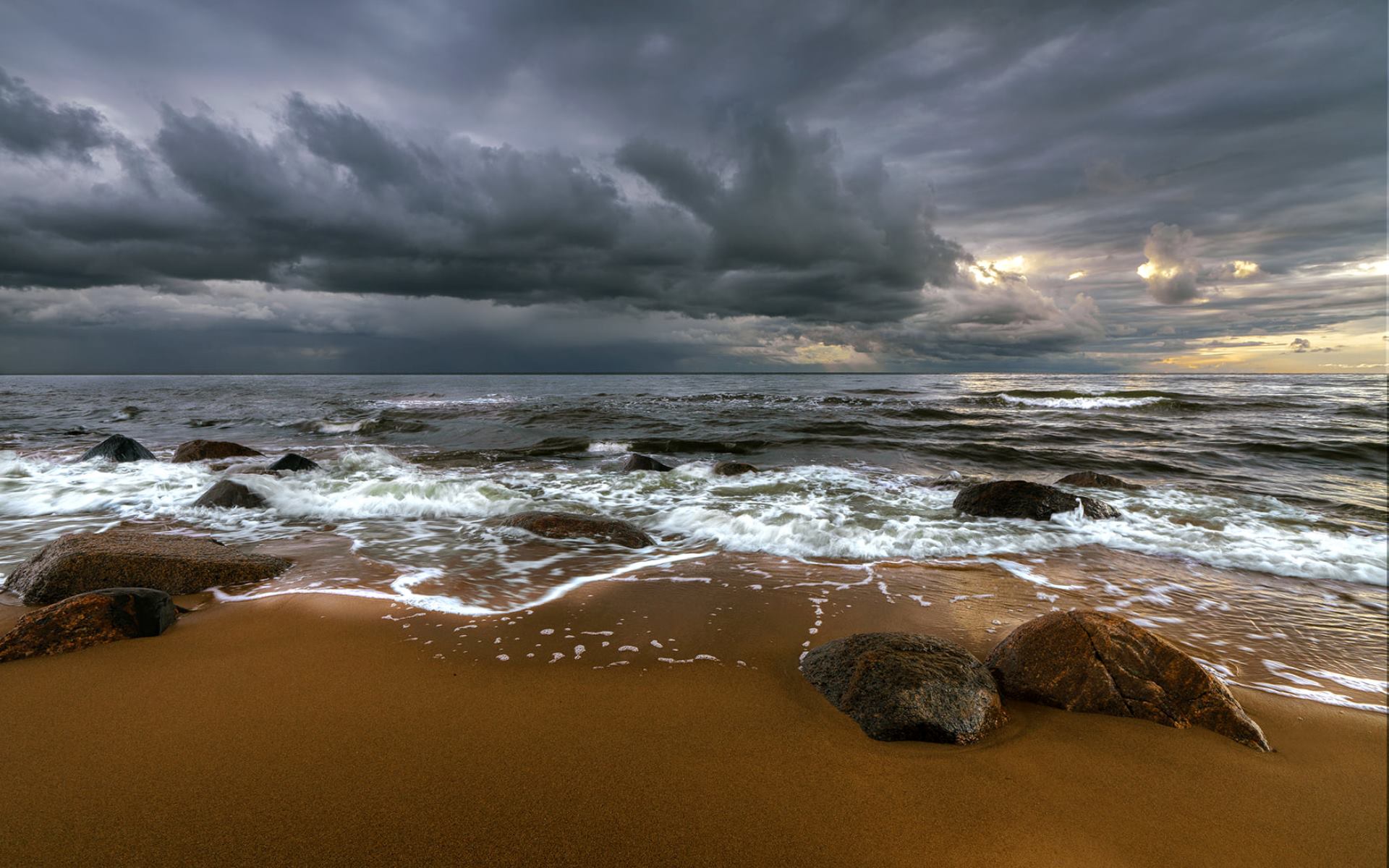 Скачать картинку Море, Пляж, Горизонт, Буря, Земля/природа в телефон бесплатно.