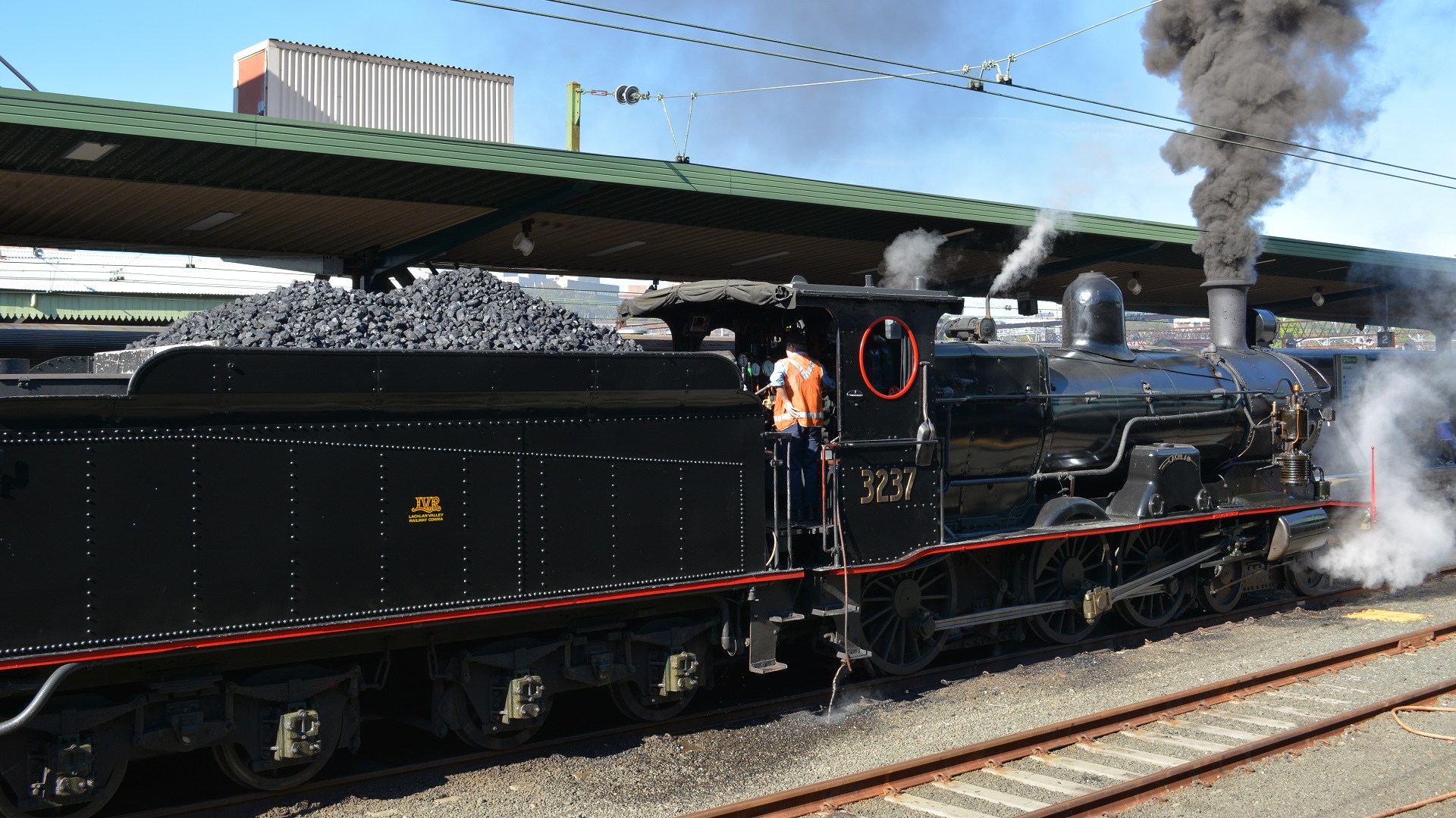 Download mobile wallpaper Smoke, Sydney, Train, Locomotive, Vehicles, Steam Train for free.