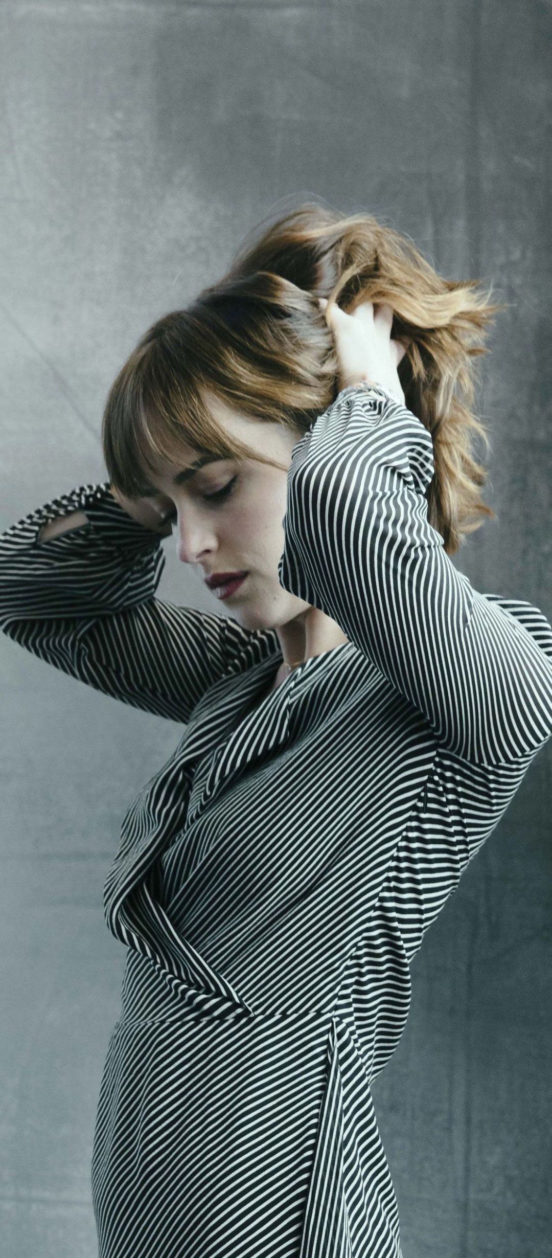 Download mobile wallpaper Celebrity, Dakota Johnson for free.