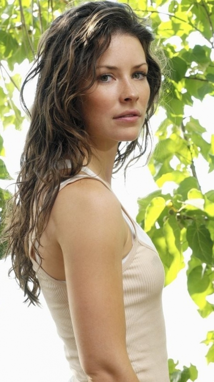 Download mobile wallpaper Celebrity, Evangeline Lilly for free.