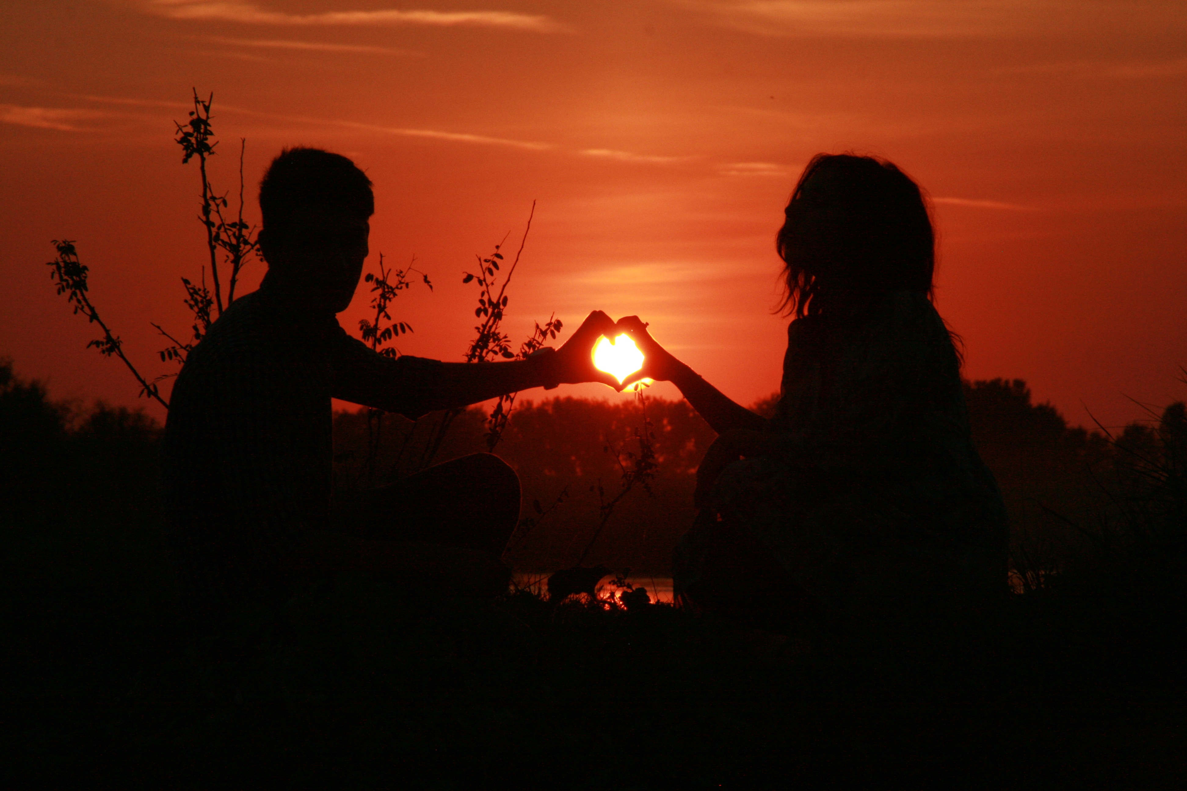 Download mobile wallpaper Sunset, Love, Silhouette, Couple, Photography, Romantic for free.