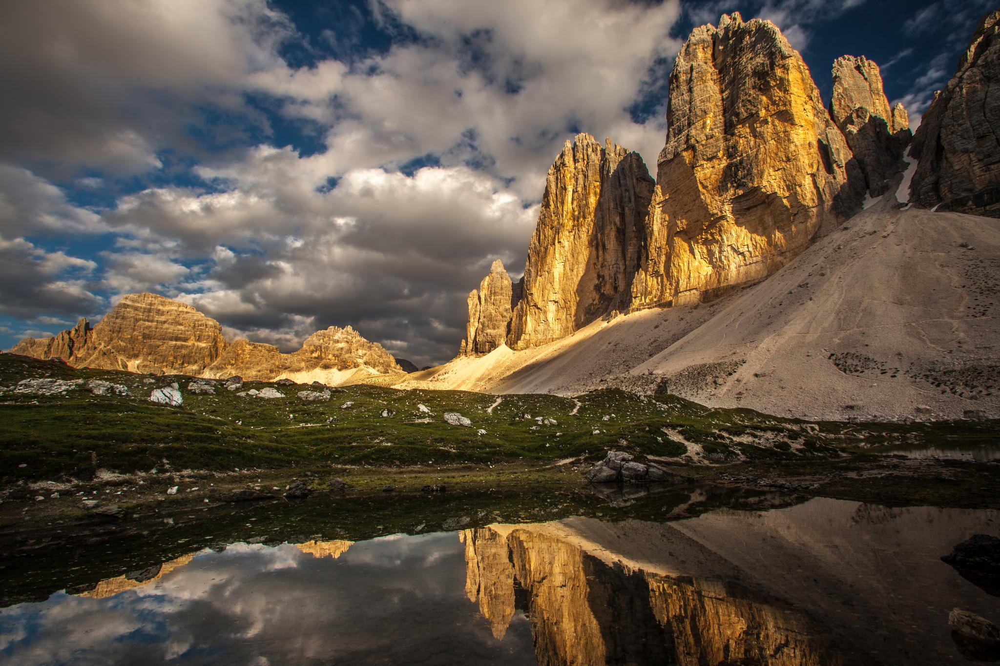 Free download wallpaper Nature, Mountains, Mountain, Reflection, Earth, Cliff, Cloud on your PC desktop