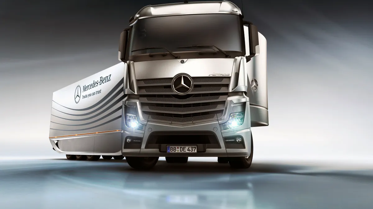 Pc Wallpaper Computer Design Desktop wallpaper: Mercedes Benz Actros, Vehicles, Semis 4K free ...