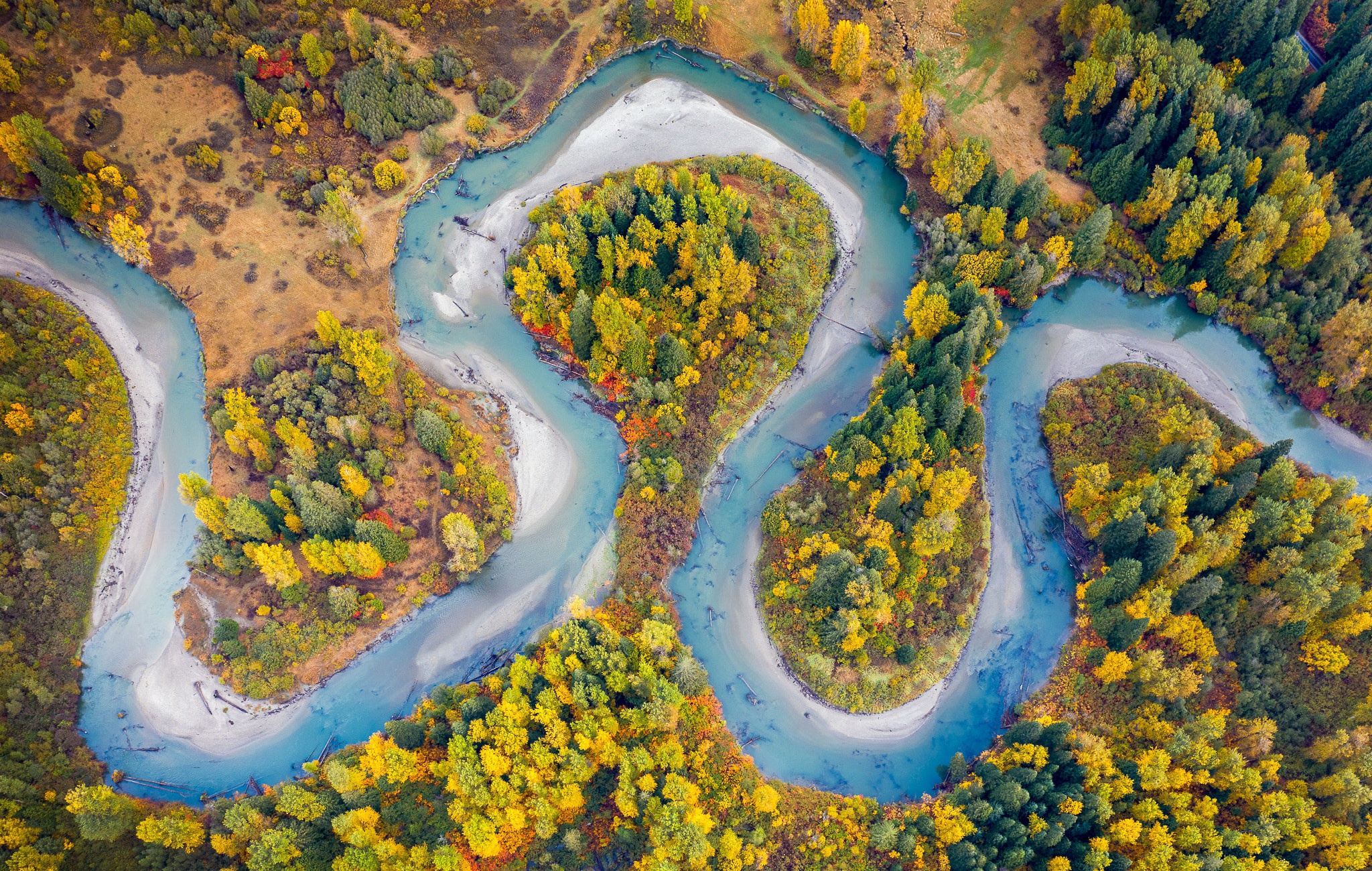 Скачать картинку Природа, Река, Осень, Антенна, Земля/природа в телефон бесплатно.