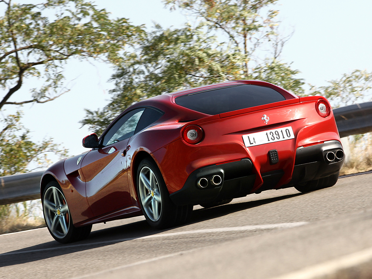 Free download wallpaper Ferrari, Vehicles on your PC desktop