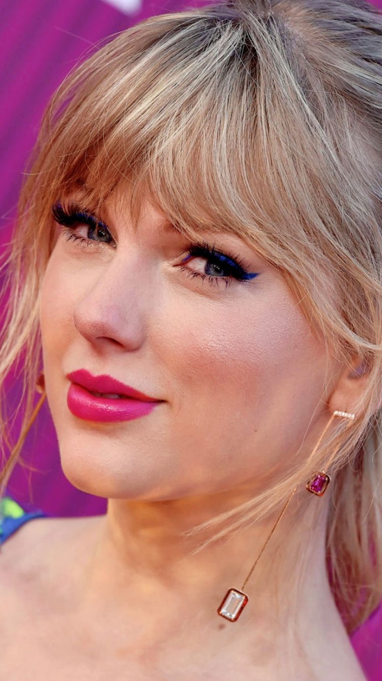 Download mobile wallpaper Music, Singer, Taylor Swift for free.