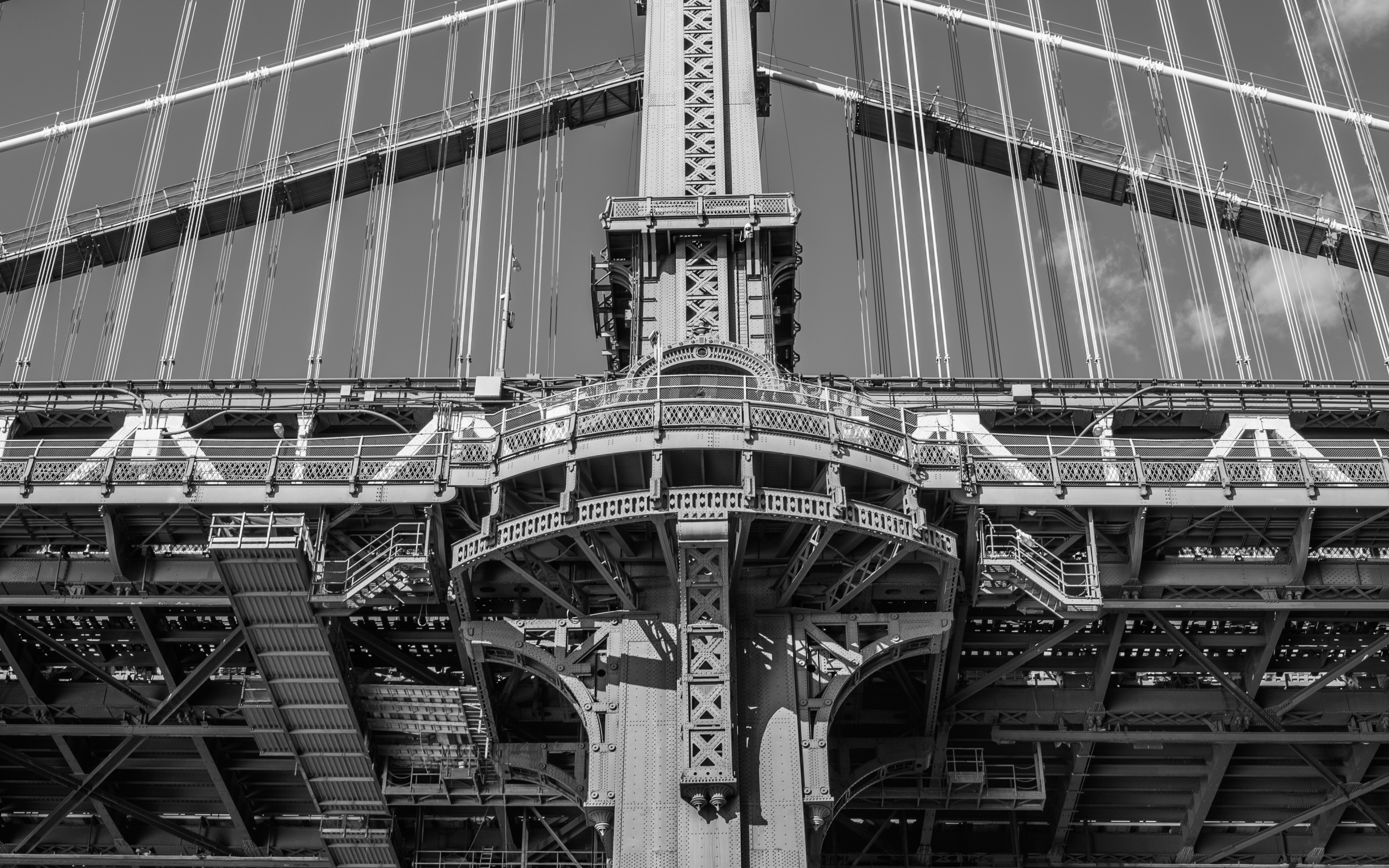 Скачать картинку Мост, Нью Йорк, Черно Белый, Фотографии, Манхэттен в телефон бесплатно.