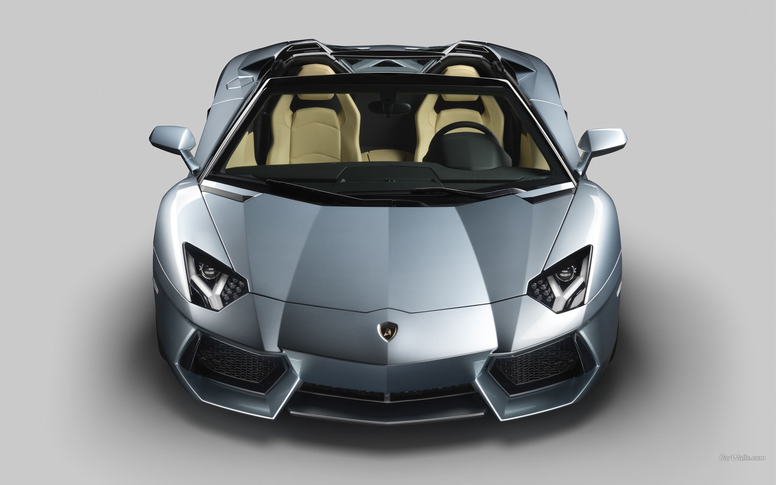 Скачати мобільні шпалери Lamborghini Aventador Lp 700 4, Lamborghini Aventador Lp700 4, Lamborghini Aventador, Ламборджіні, Срібний Автомобіль, Суперкар, Транспортні Засоби, Автомобіль безкоштовно.