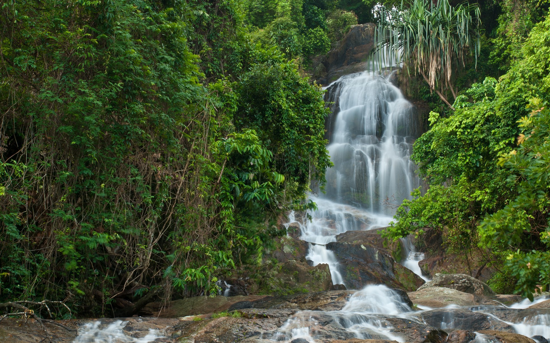 Free download wallpaper Nature, Waterfalls, Waterfall, Forest, Earth, Thailand on your PC desktop