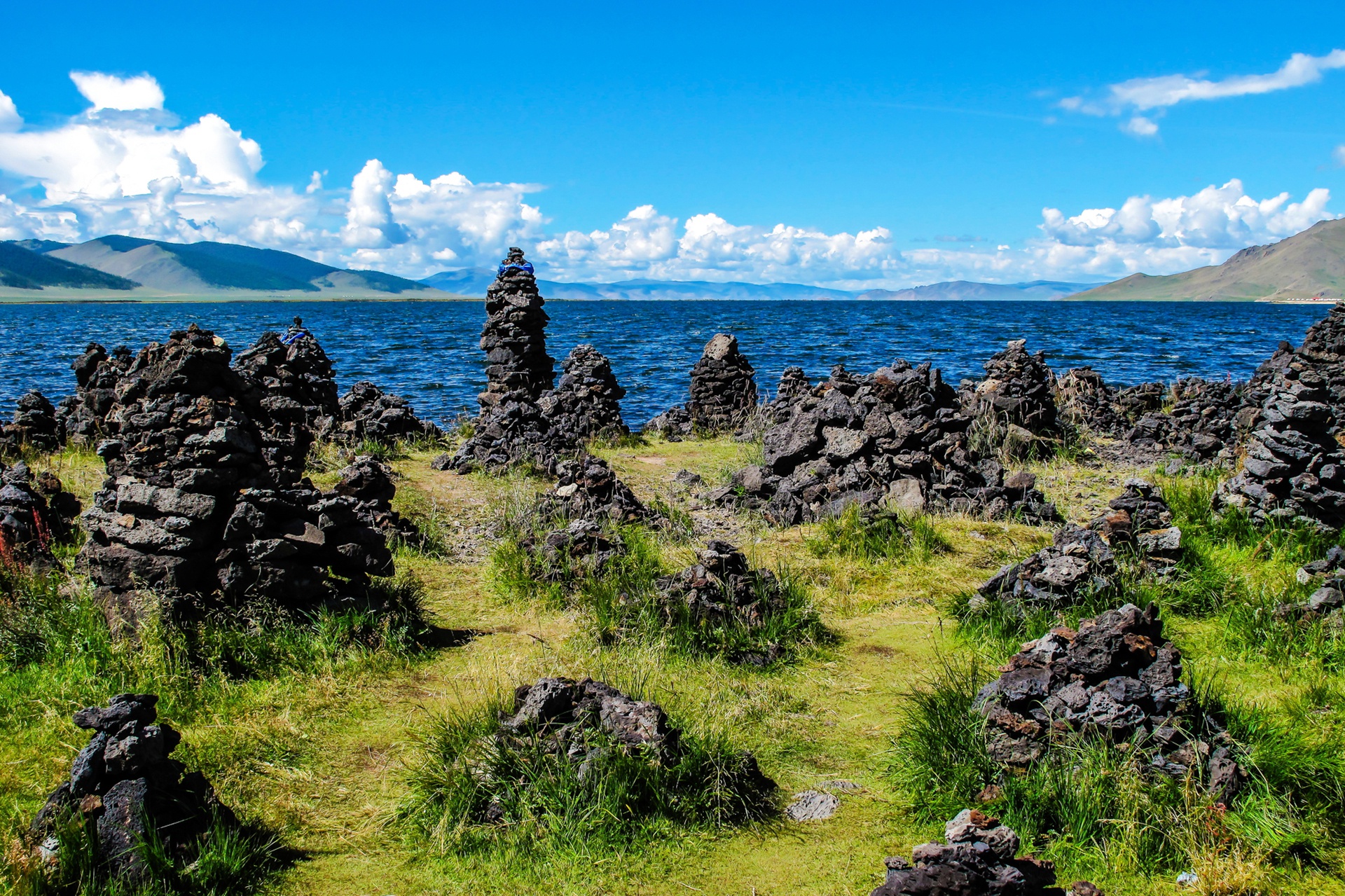 Handy-Wallpaper Landschaft, Natur, Seen, See, Wolke, Erde/natur kostenlos herunterladen.