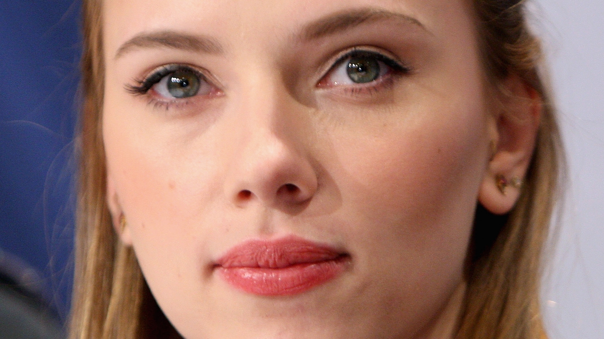 Laden Sie das Scarlett Johansson, Berühmtheiten-Bild kostenlos auf Ihren PC-Desktop herunter