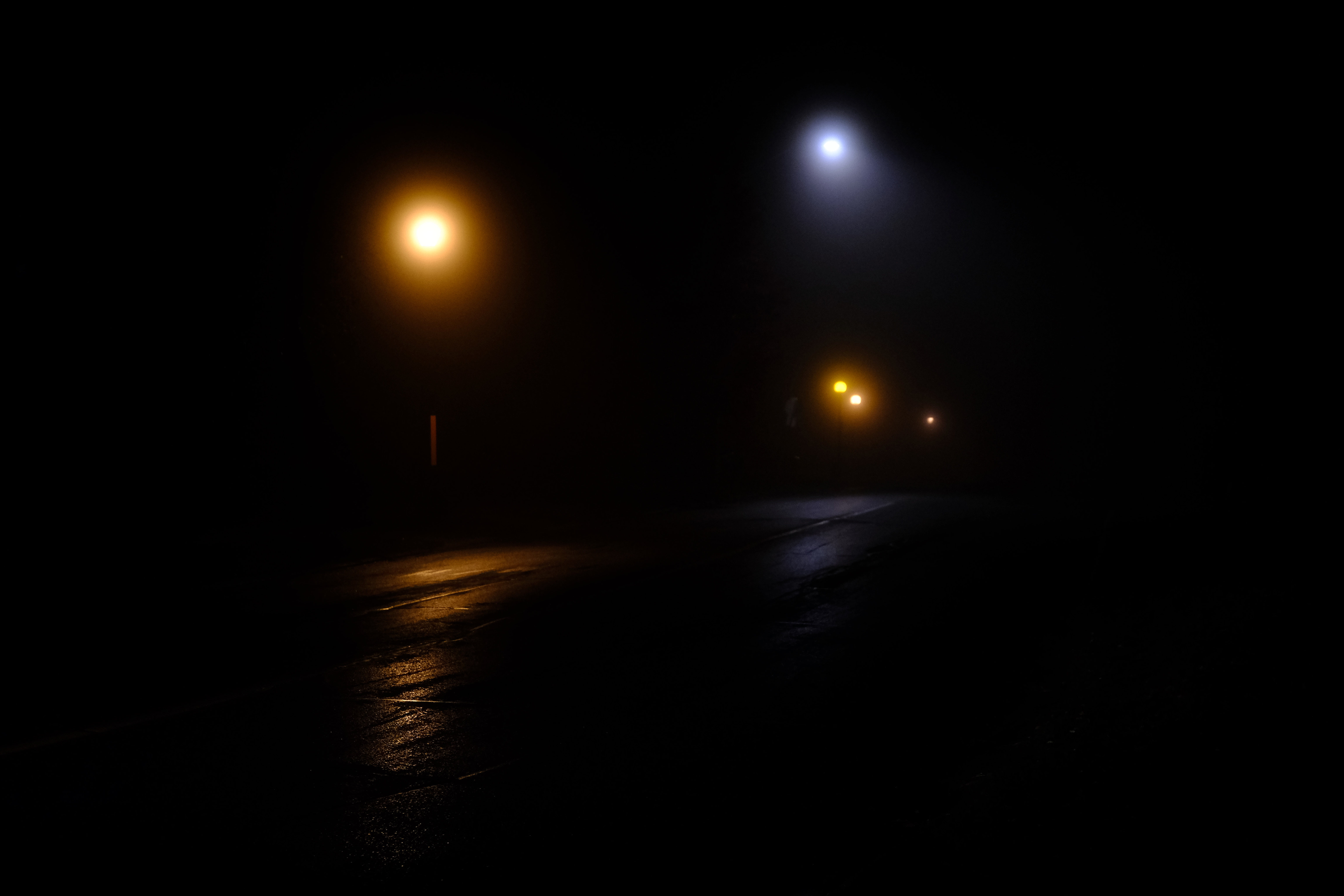 Free download wallpaper Glow, Night, Road, Lantern, Dark on your PC desktop