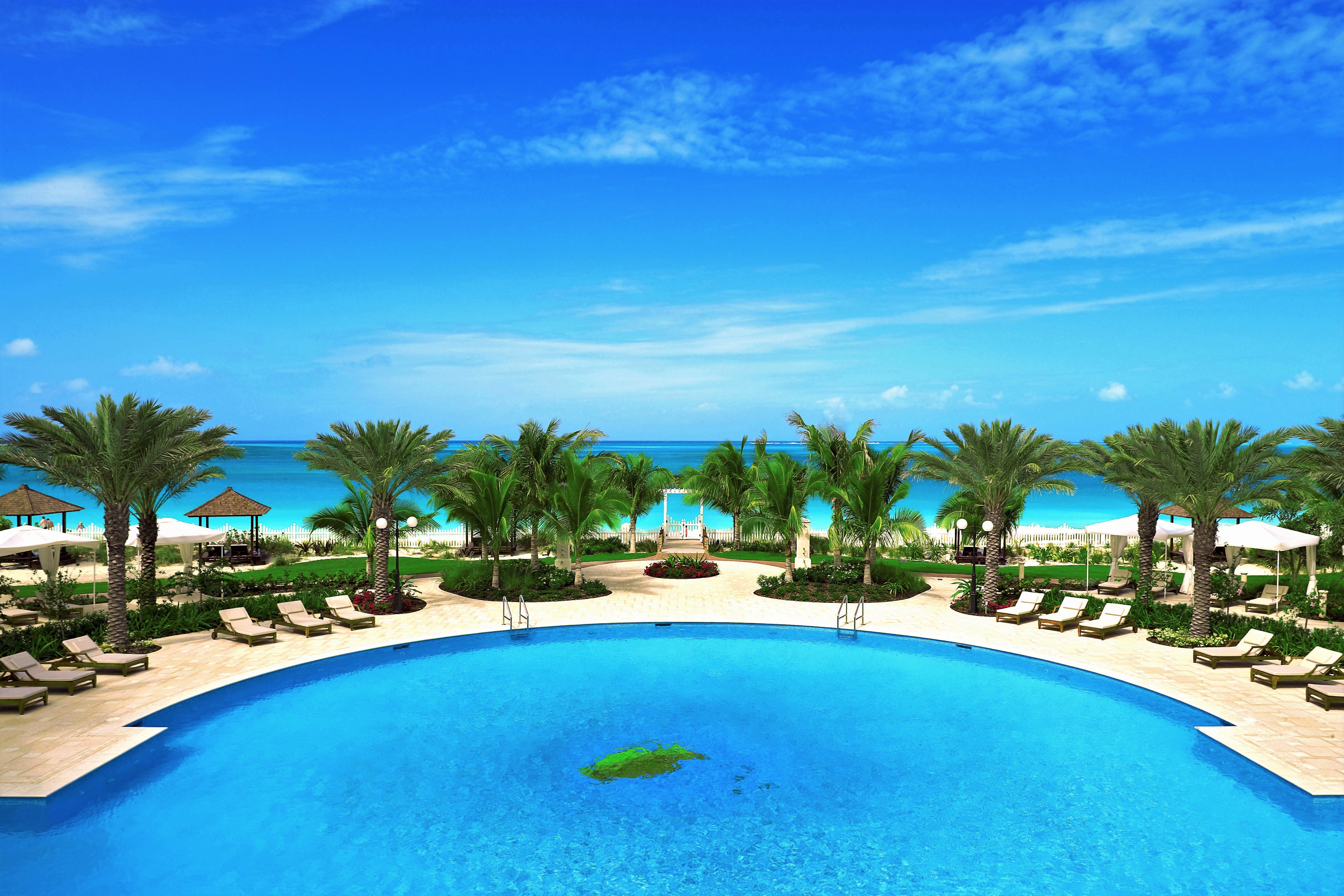 Free download wallpaper Sea, Horizon, Ocean, Tropical, Resort, Pool, Man Made, Palm Tree on your PC desktop