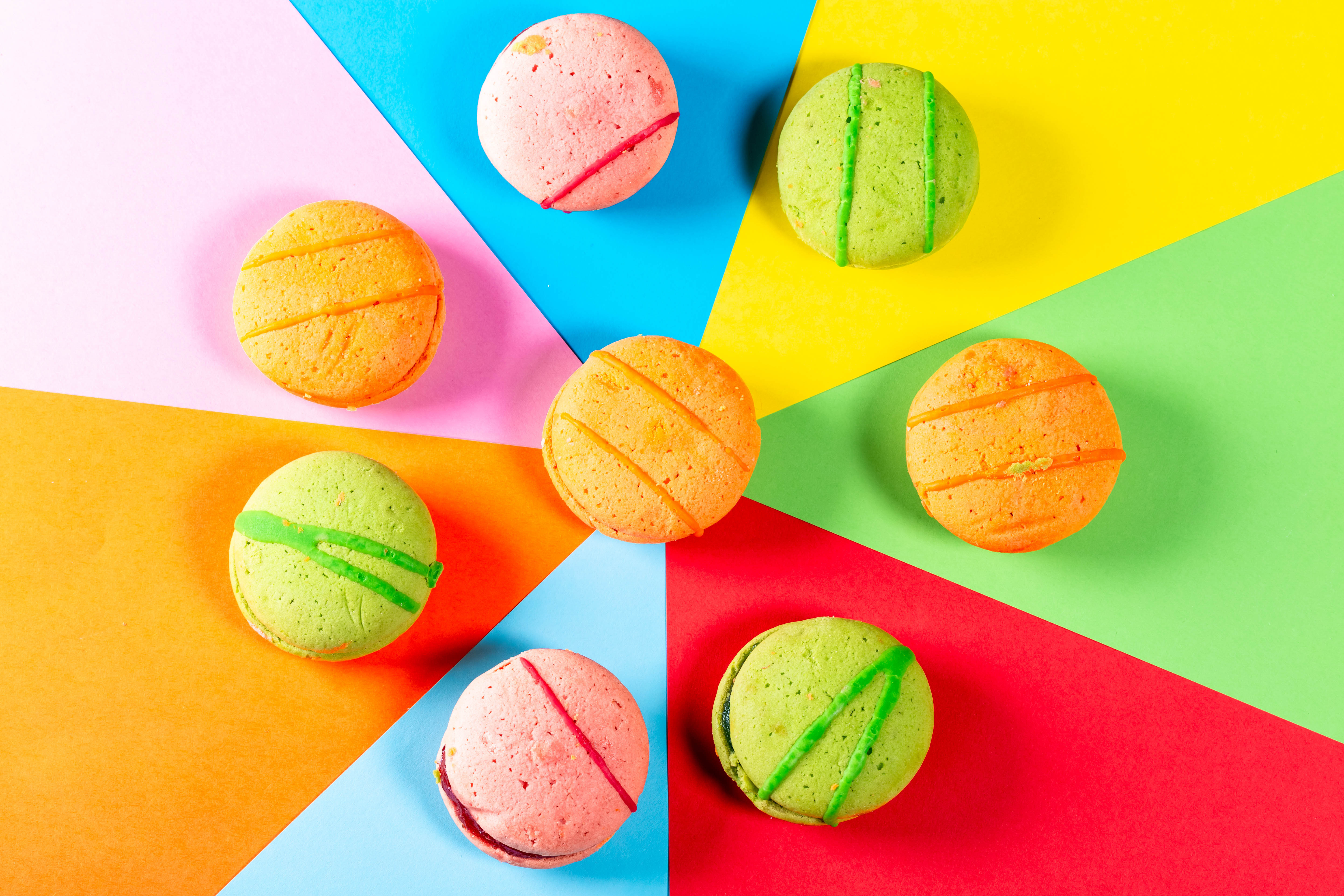 Laden Sie das Farben, Süßigkeiten, Makrone, Nahrungsmittel-Bild kostenlos auf Ihren PC-Desktop herunter