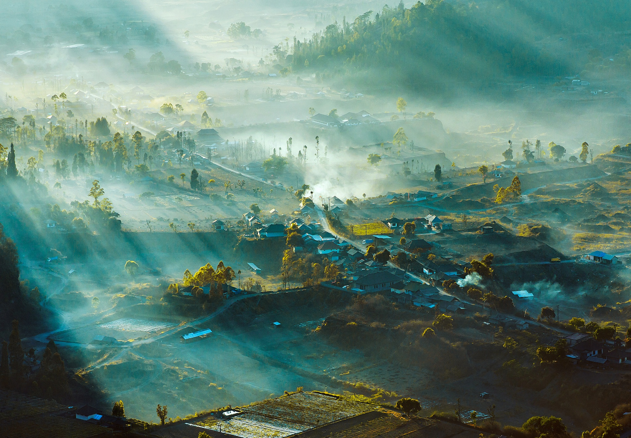 Free download wallpaper Landscape, Fog, Field, Photography, Sunbeam on your PC desktop