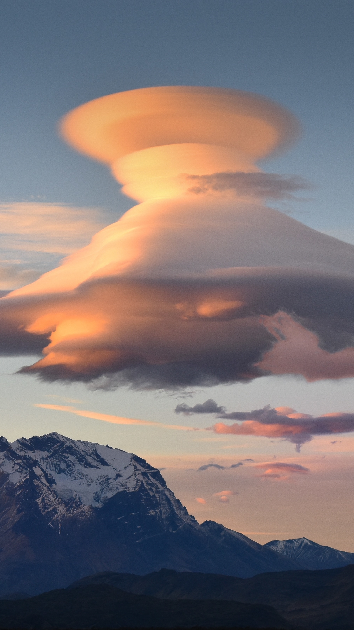 Laden Sie das Berg, Gebirge, Wolke, Chile, Patagonien, Berge, Erde/natur, Nationalpark Torres Del Paine-Bild kostenlos auf Ihren PC-Desktop herunter