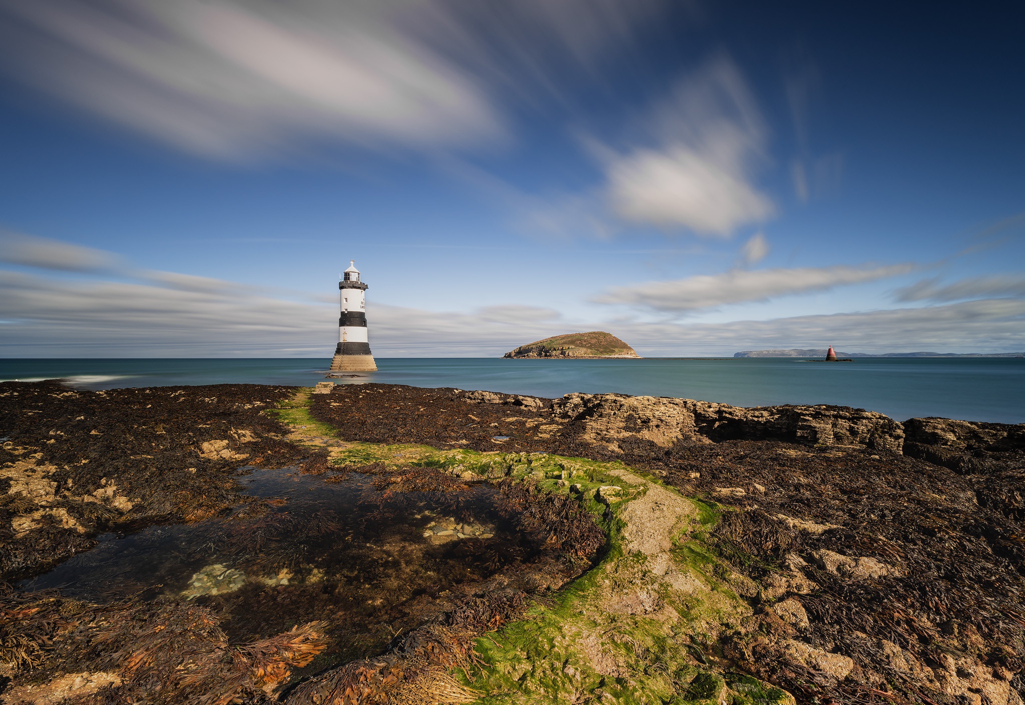 Free download wallpaper Sky, Horizon, Ocean, Lighthouse, Man Made on your PC desktop