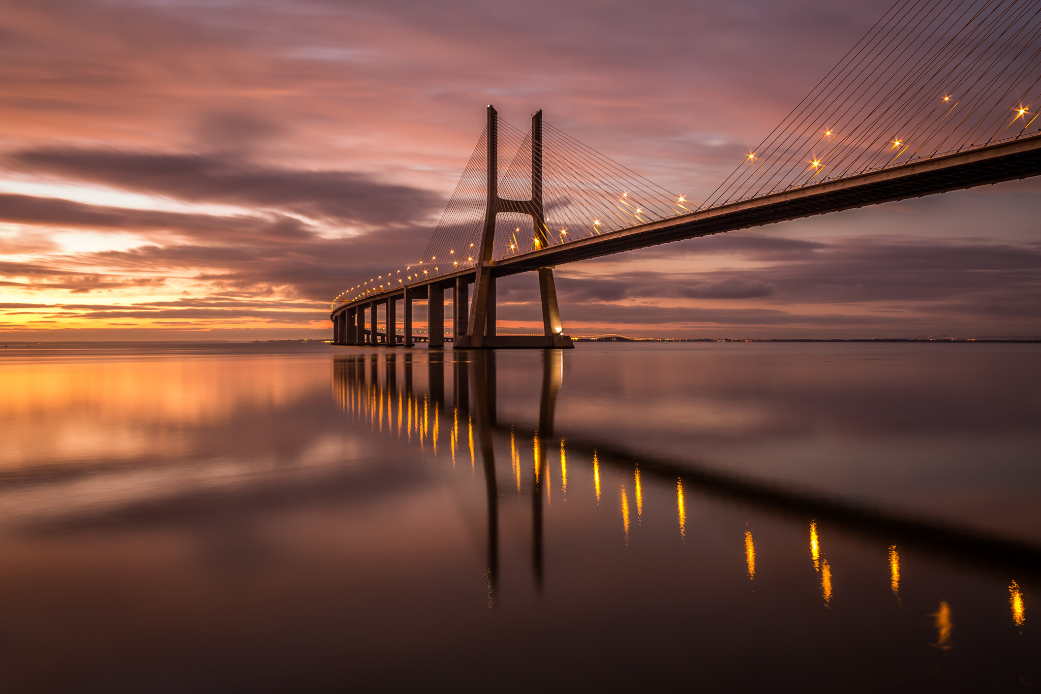 Laden Sie das Brücken, Menschengemacht, Ponte Vasco Da Gama-Bild kostenlos auf Ihren PC-Desktop herunter