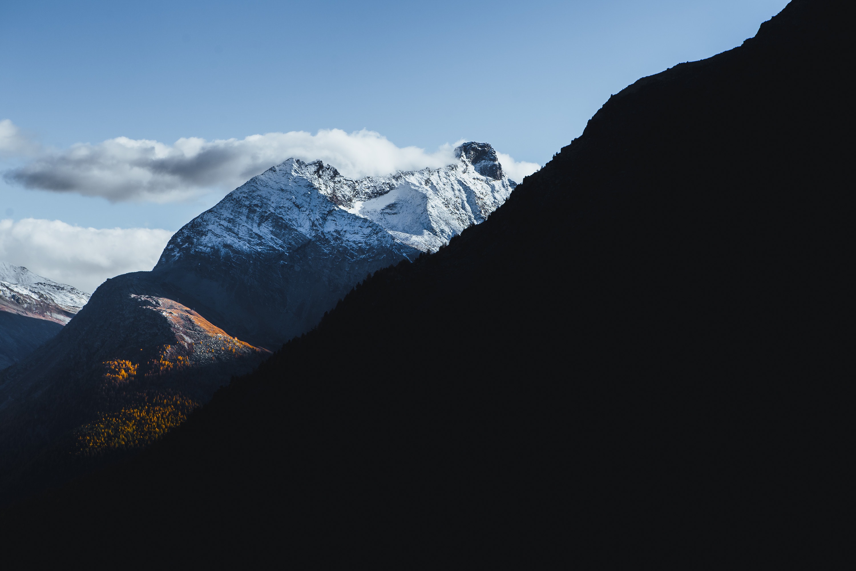 snowbound, top, nature, mountain, vertex, snow covered, shadows HD wallpaper