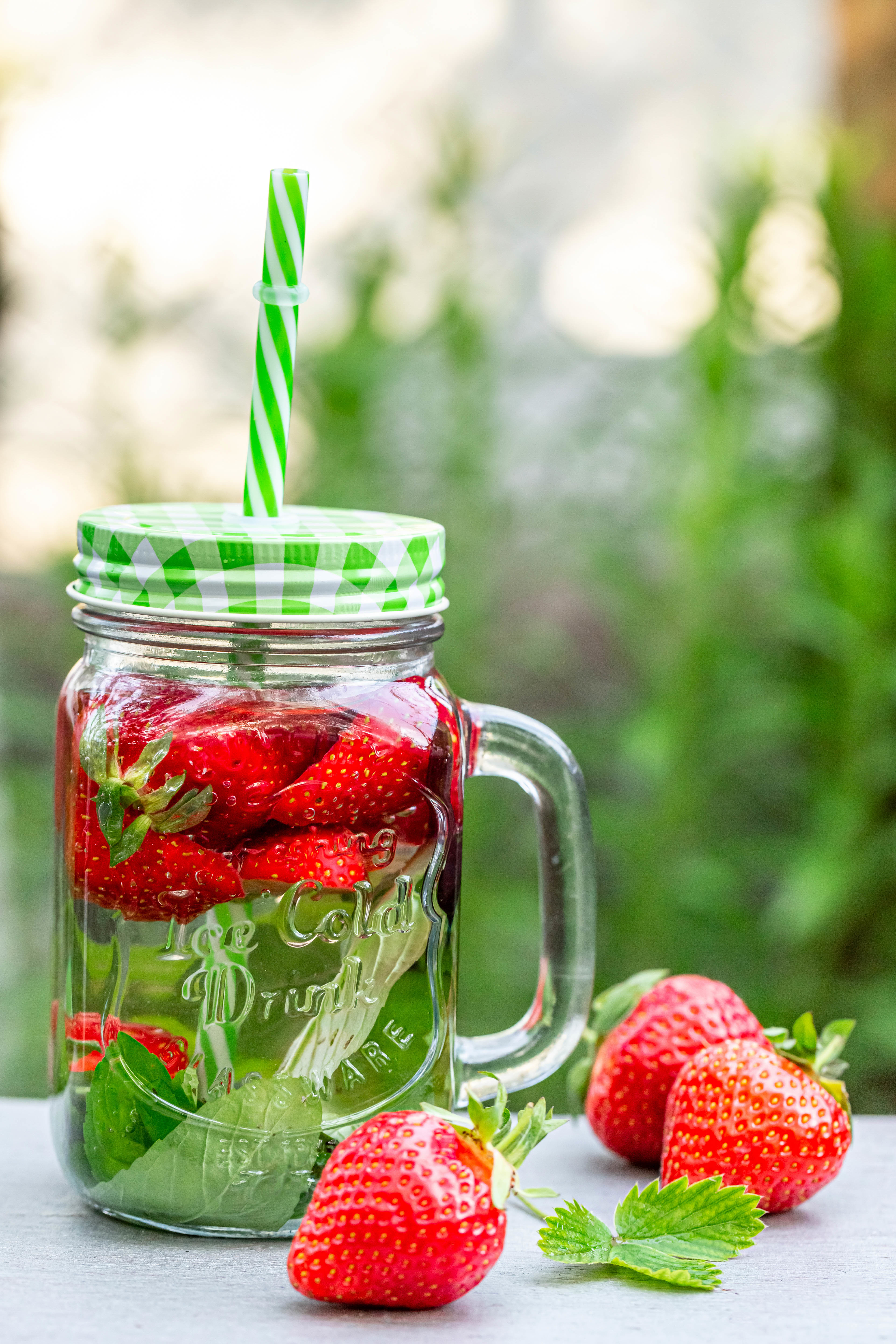drink, mug, beverage, food, strawberry, cup, berry HD wallpaper