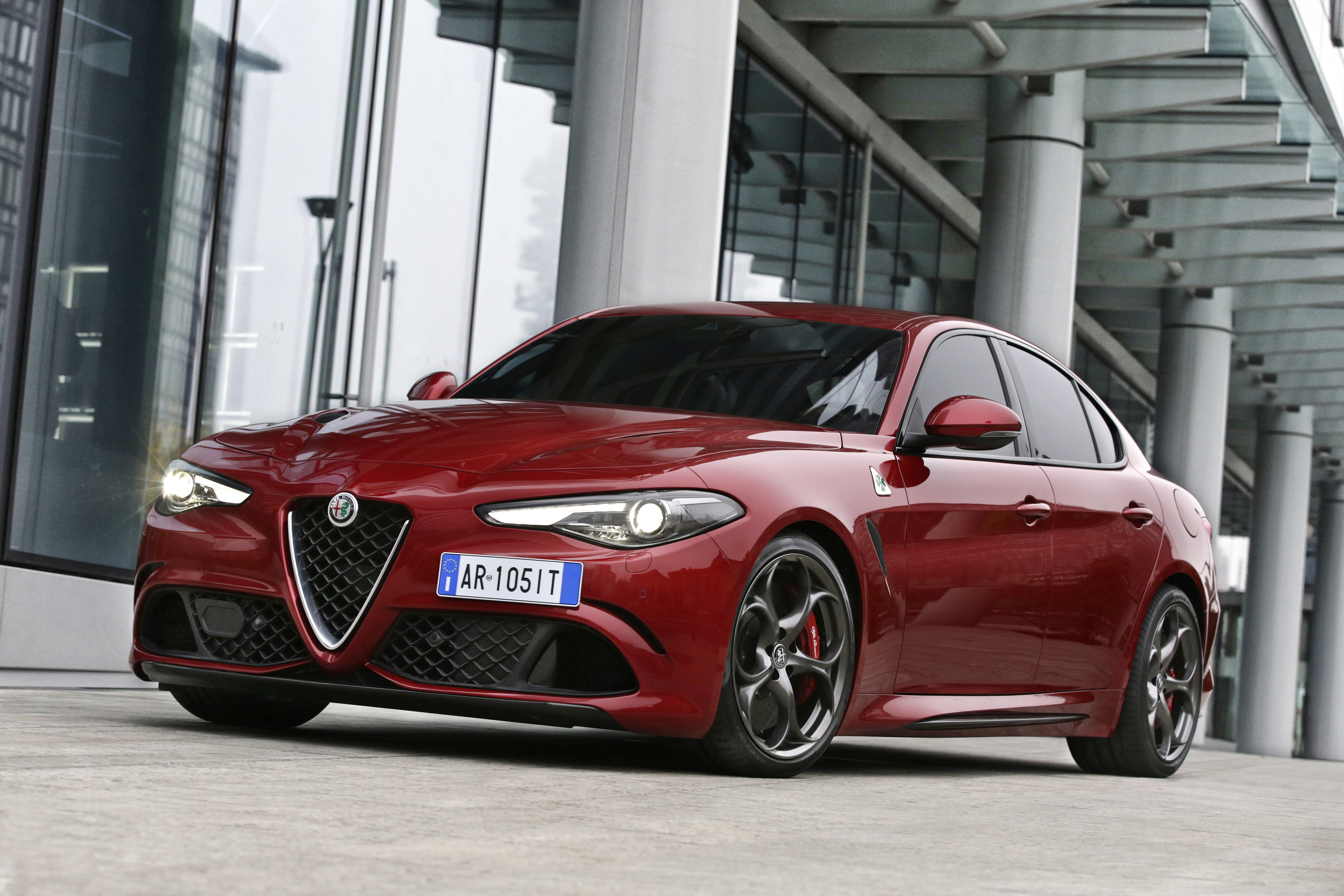 Handy-Wallpaper Alfa Romeo, Fahrzeuge, Alfa Romeo Giulia kostenlos herunterladen.