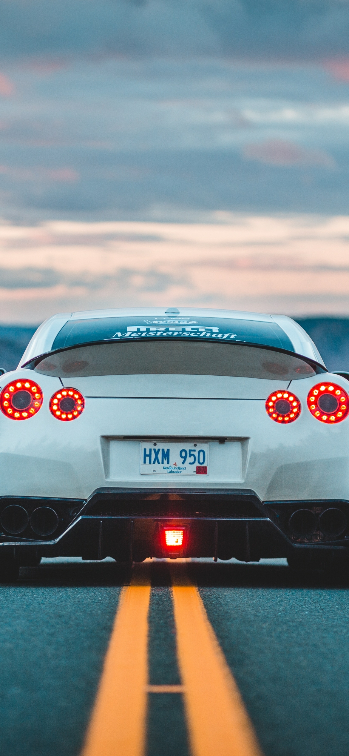 Download mobile wallpaper Nissan, Car, Supercar, Nissan Gt R, Vehicles, White Car for free.