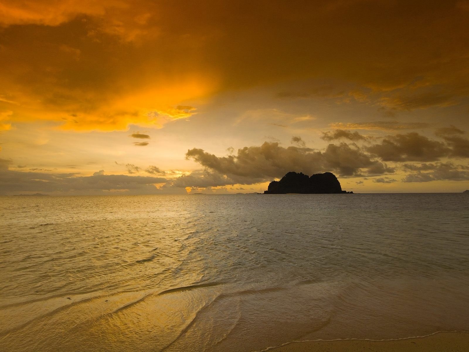 Download mobile wallpaper Sunset, Sky, Beach, Horizon, Ocean, Earth, Cloud for free.