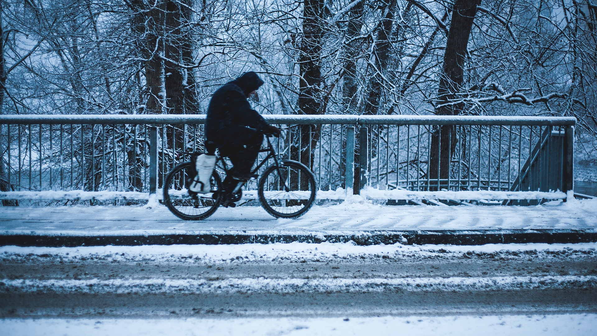 Download mobile wallpaper Winter, Snow, Cold, Bicycle, Vehicles for free.