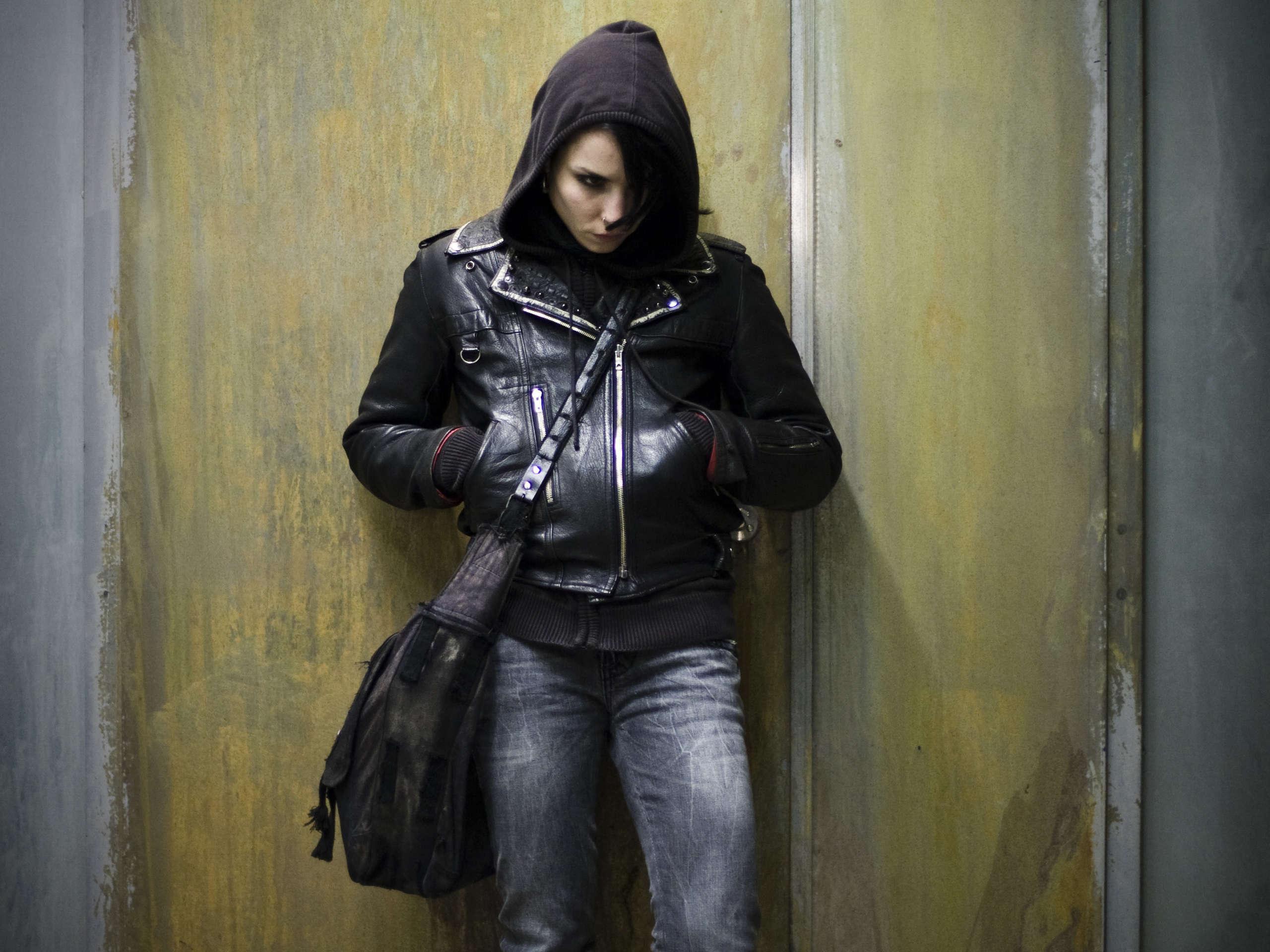 movie, the girl with the dragon tattoo, noomi rapace