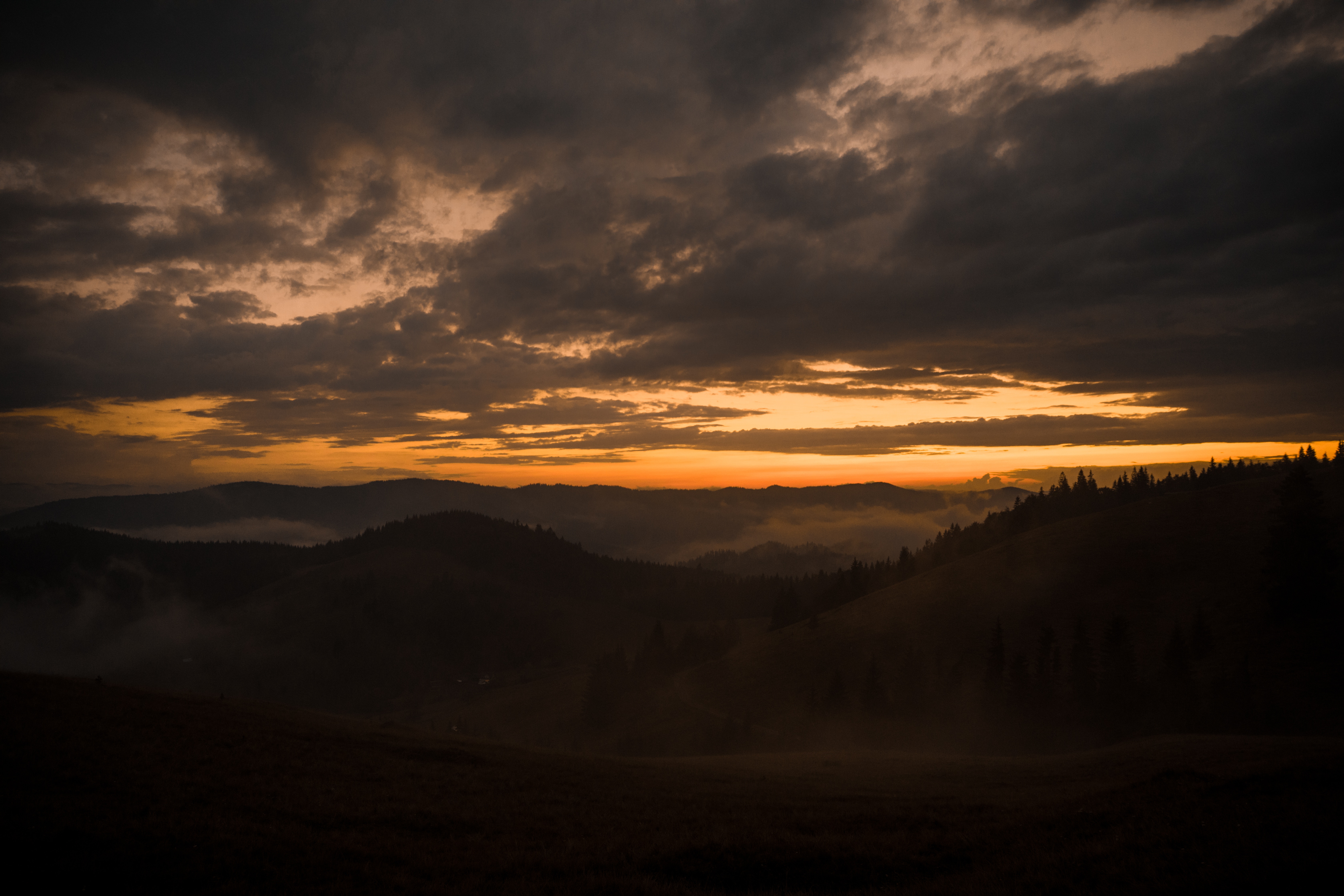 Free download wallpaper Nature, Sunset, Twilight, Clouds, Fog, Dusk, Mountains, View From Above on your PC desktop