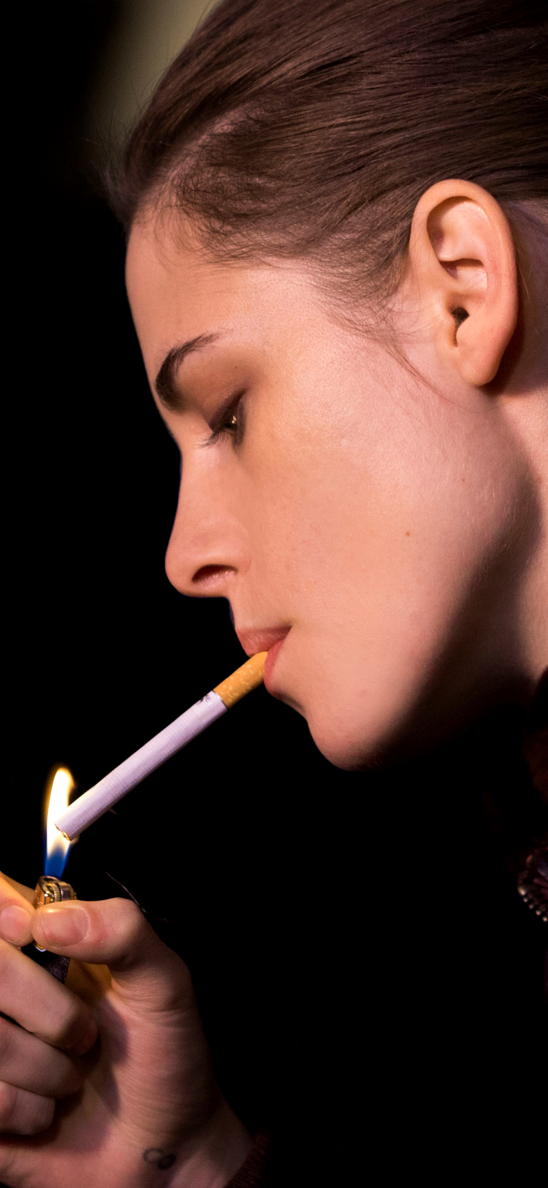 Download mobile wallpaper Kristen Stewart, American, Celebrity, Actress, Smoking for free.